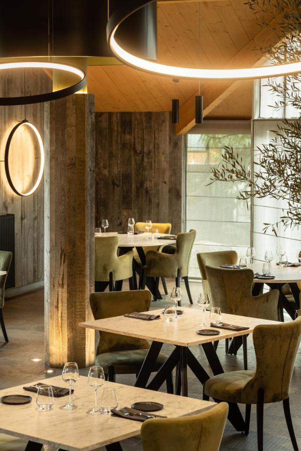 Logis Hotel Parenthese, Restaurant & Spa Chille Dış mekan fotoğraf