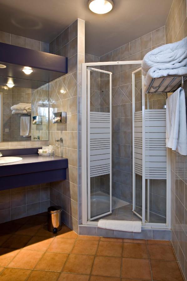 Logis Hotel Parenthese, Restaurant & Spa Chille Dış mekan fotoğraf