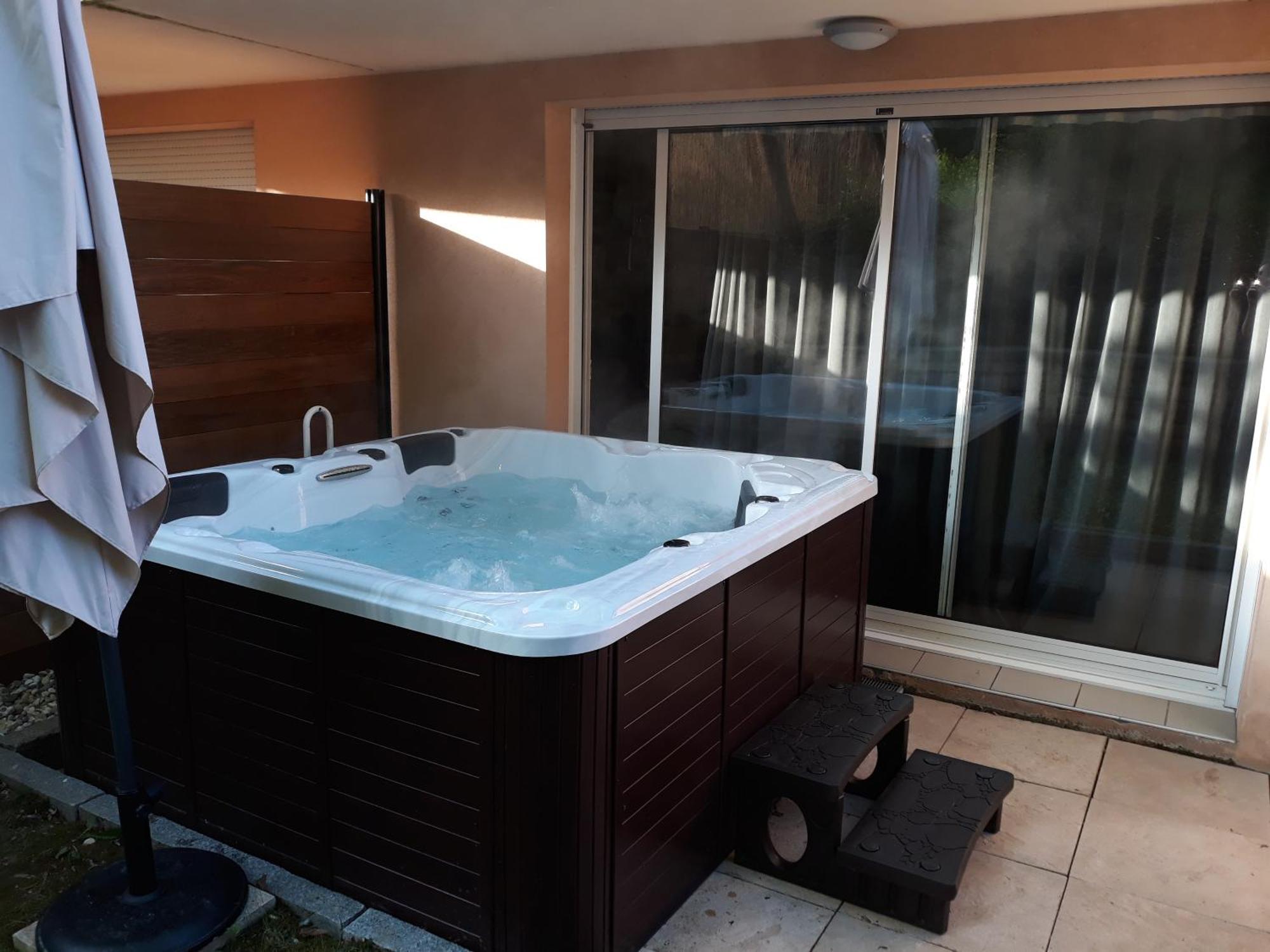 Logis Hotel Parenthese, Restaurant & Spa Chille Dış mekan fotoğraf