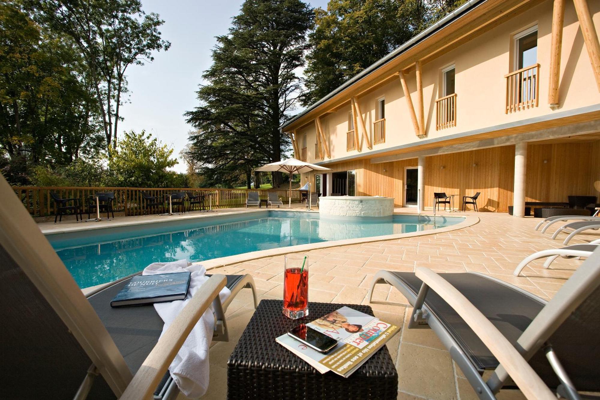 Logis Hotel Parenthese, Restaurant & Spa Chille Dış mekan fotoğraf