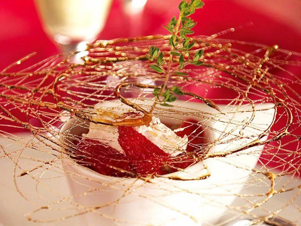 Logis Hotel Parenthese, Restaurant & Spa Chille Dış mekan fotoğraf